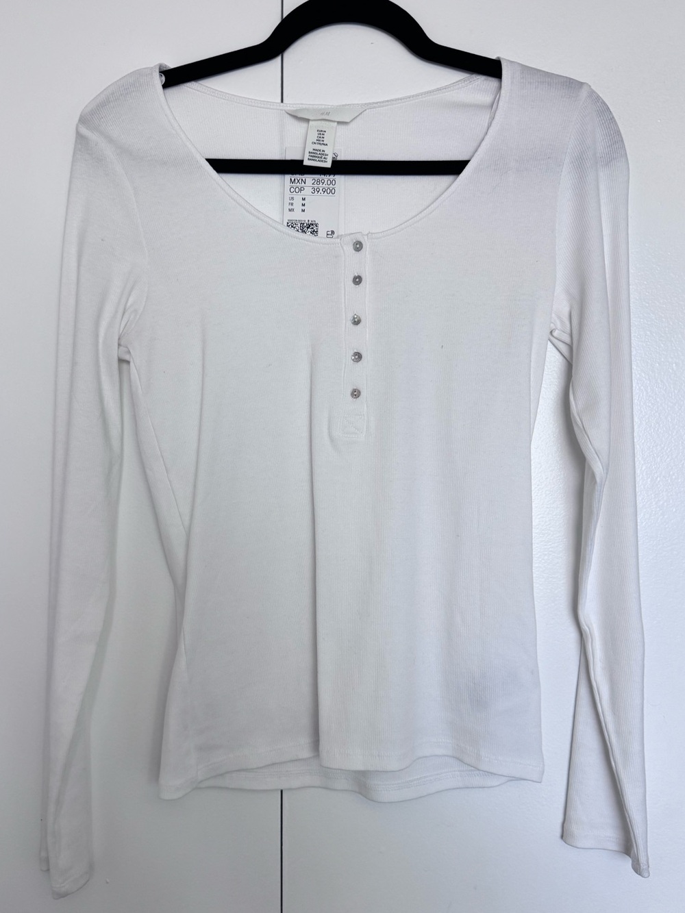 H&M White Long-Sleeve Henley Tee - Scoop Neck Button Placket